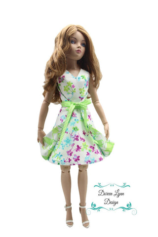 Doreen Lynn Design Ellowyne Morning Glory Reversible Dress Doll Clothes Pattern For Ellowyne Wilde™ Dolls larougetdelisle