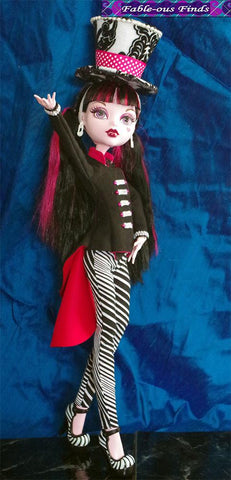 Fable-ous Finds Monster High Mad Bazaar Jacket, Pants, and Top Hat Pattern for 17" Monster High Dolls larougetdelisle