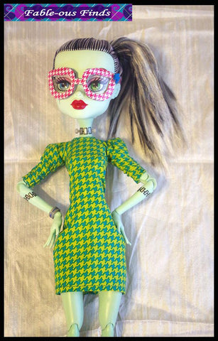 Fable-ous Finds Monster High Clown Chic Sheath Dress and Glasses Pattern for 17 inch Monster High Dolls larougetdelisle